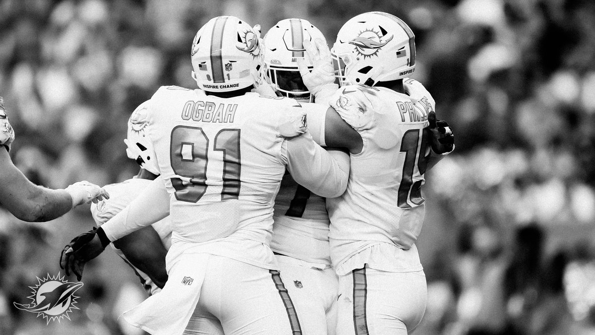 MiamiDolphins's tweet photo. Big W at HOME!

📍 @HardRockStadium https://t.co/ZMQzr5WmCd