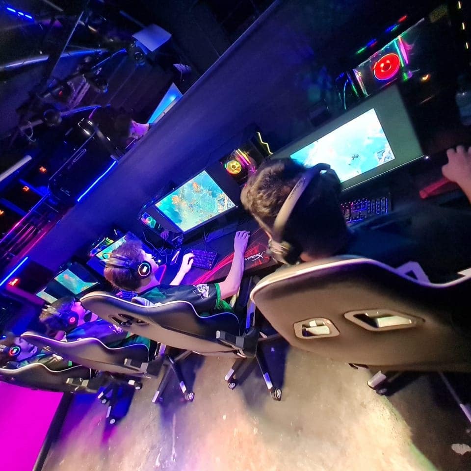 DioxidoGaming's tweet photo. ¡UNA GRAN INTENTO! 💪🏻

Nuestro roster Academy de #LoL cayó 0-2 ante #LolazoMDP. De esta manera quedamos con 2 victorias y 2 derrotas en @piramidestadium 💥

Nos vemos el 19/12 para culminar la fase de grupos ante #TeamPoint y buscar la clasificación 🤪

#GoDXG 💚 https://t.co/UKdrX71jFC
