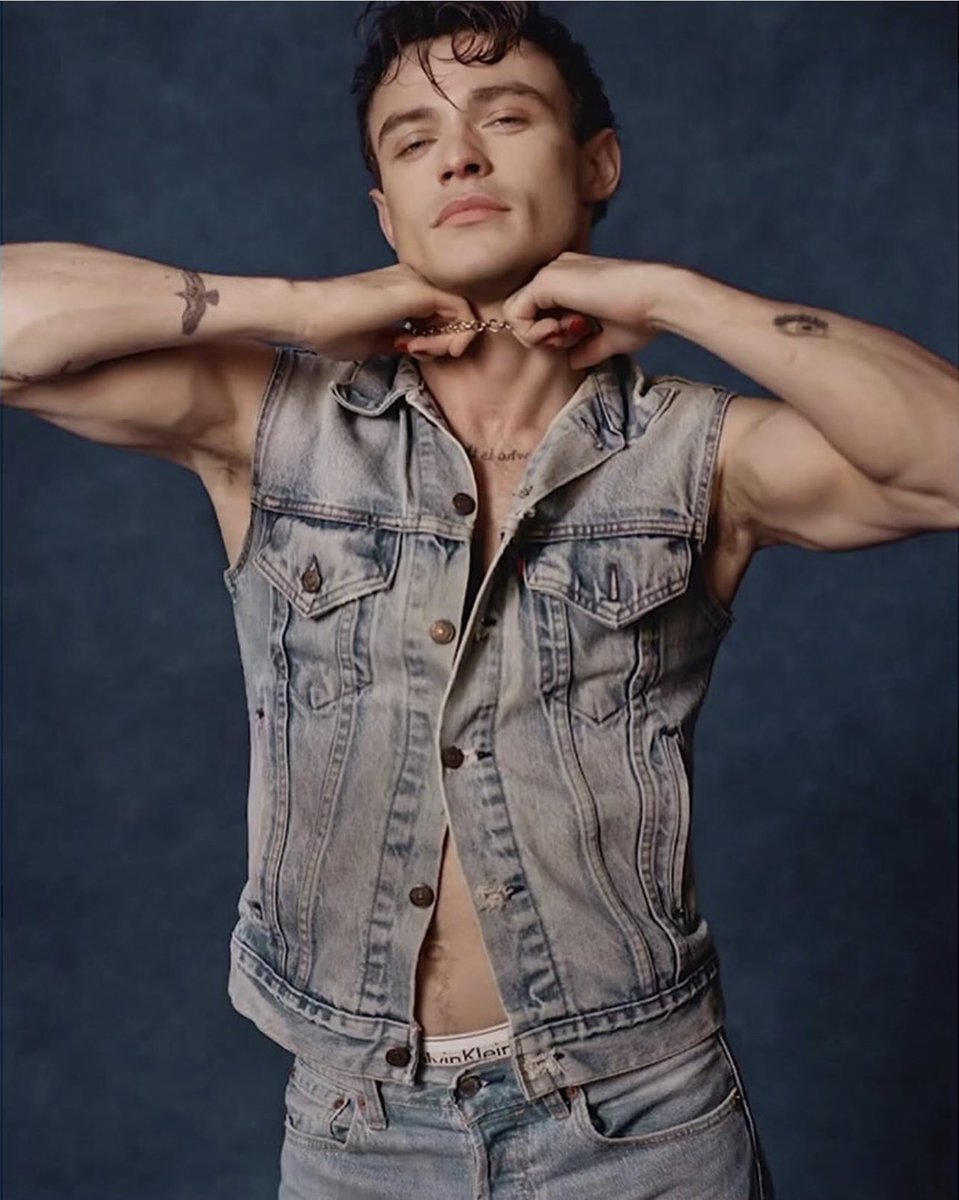 / hmm he might be the one i'll use for my new account if i make it 👀