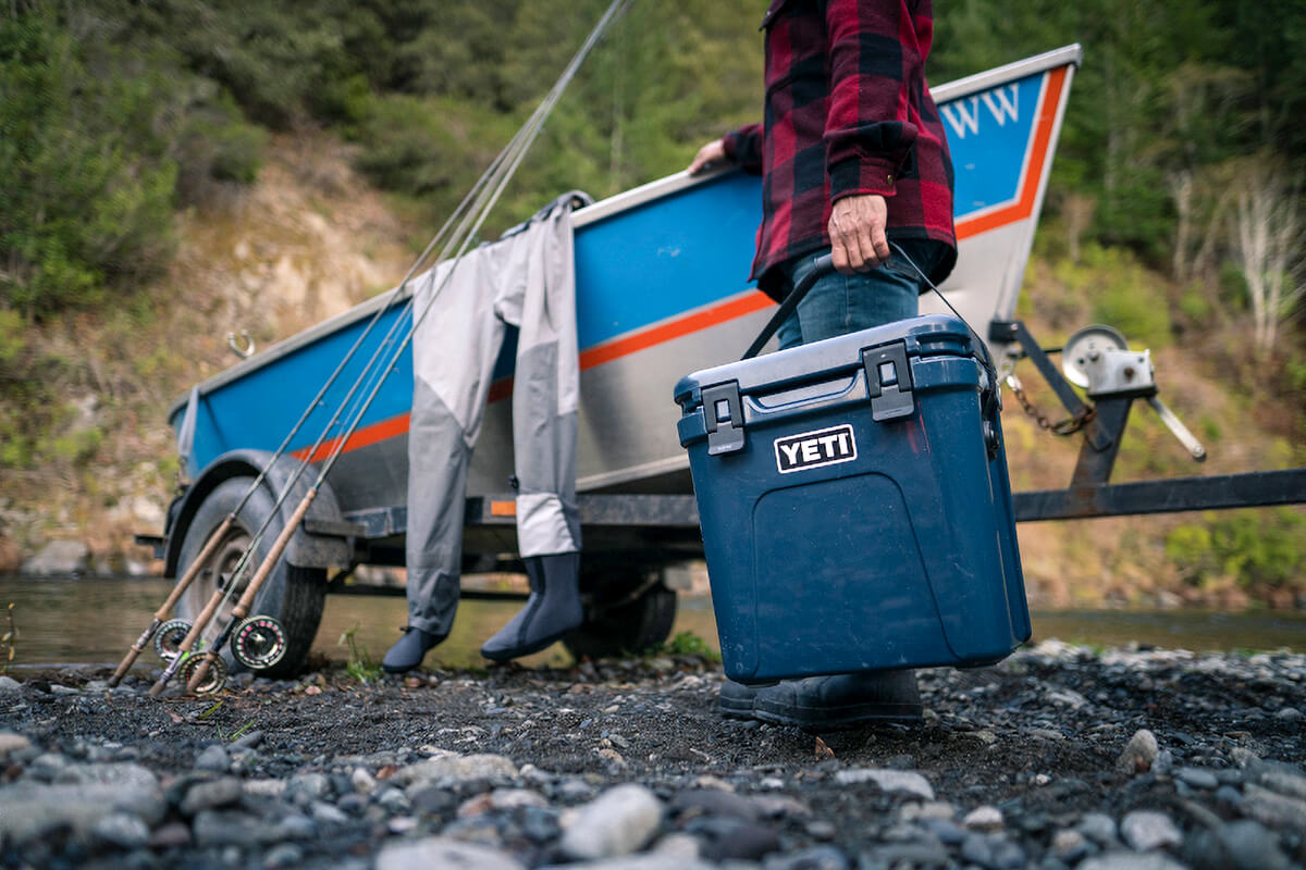 FlyFishermanMag's tweet photo. You can never have enough fly fishing gear. A company is always pushing the envelope, someone is always finding a leaky wader and a tree on their backcast. No worries-- here's our Holiday Gear Guide with #VaerWatches. #HolidayGifts #MindTheRedd #CatchAndRelease @BerkleyFishing https://t.co/xj9Ac8lhH8