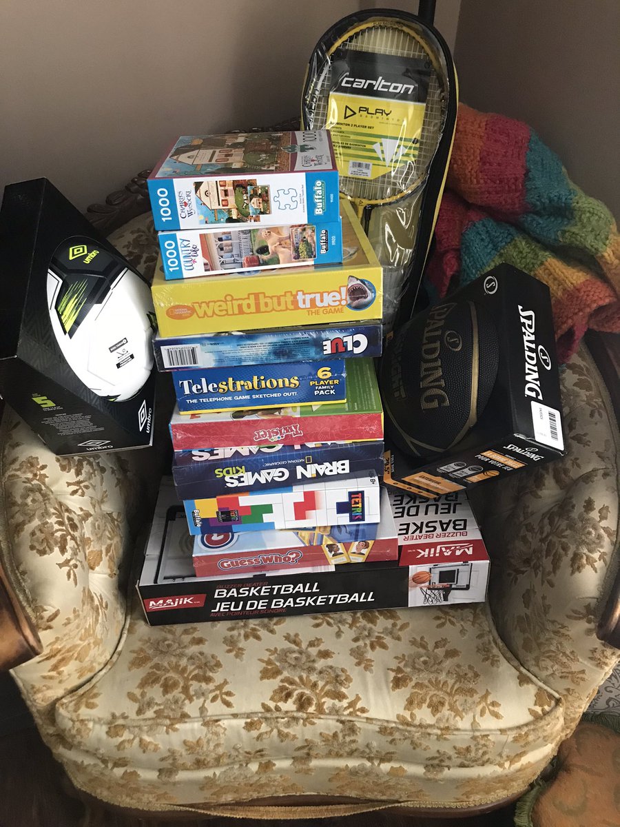 MsBehavior's tweet photo. These amazing donations were just dropped off with a bunch of oatmeal, feminine hygiene products, oatmeal, rice and cookies! 😍 #DriveForThrive #CommunityCheer

I didn’t catch who it was from @CovidSchool I think they came from your post!

THANK YOU, beautiful elves! #Winnipeg https://t.co/NuGSQOTijT