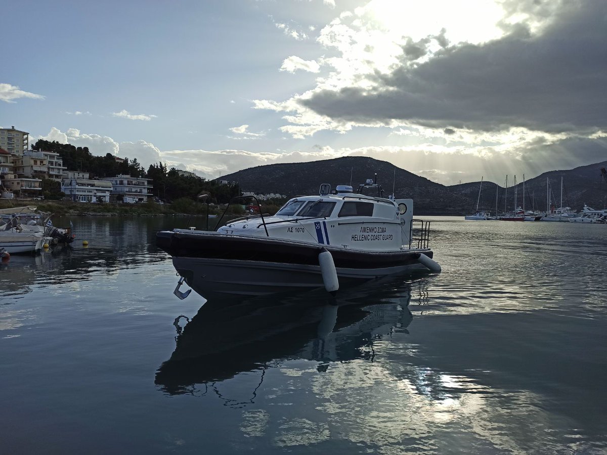 Aktofylakas's tweet photo. The PLS 1070 Viking Norsafe Munin S1200 ambulance boat for #Samothraki is expected to be delivered to #HCG_AXD in the second half of December.
@HCoastGuard @norsafegroup #Alexandroupoli #Λιμενικο #Σαμοθρακη #Εβρος #ambulance https://t.co/oglm1YcSTj