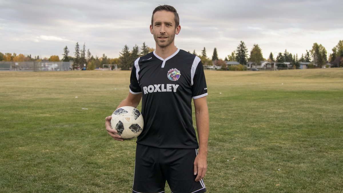 roxleygames's tweet photo. What's the best way to show you're on Team #Roxley? ⚽️ The branded soccer jersey, of course!
🥅 Score one today: https://t.co/w9ab8pmmdM https://t.co/ilofyXfIcq
