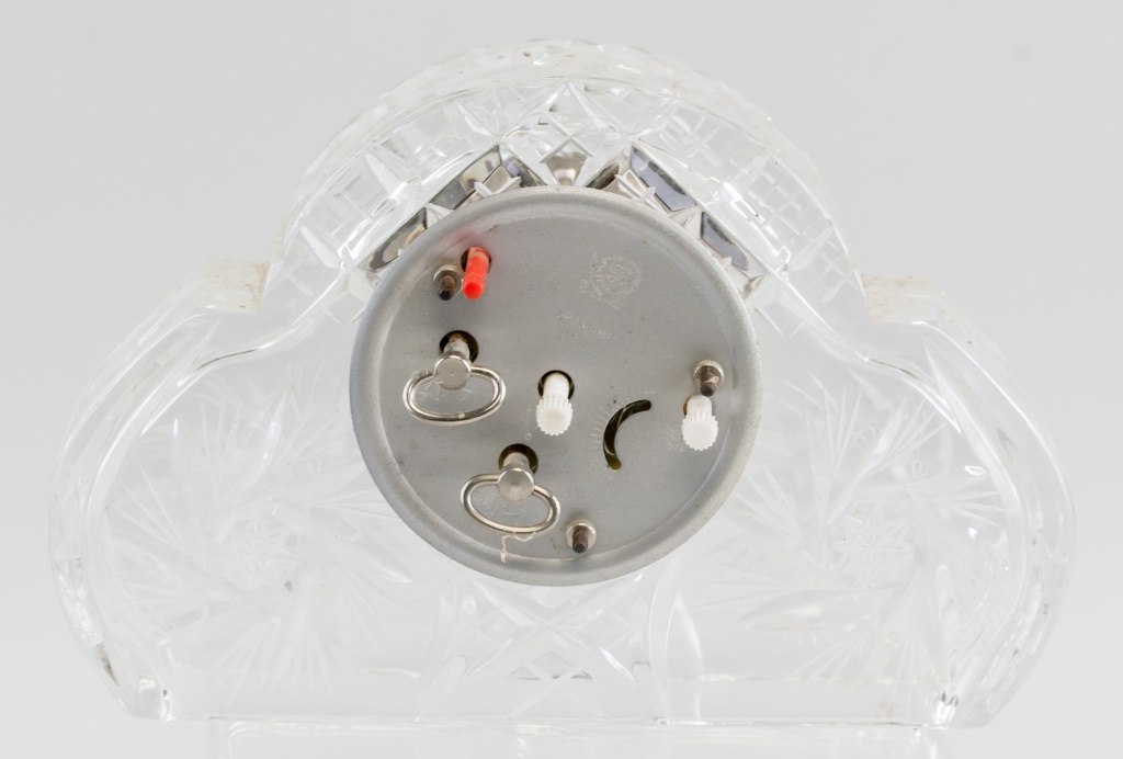 888auctions's tweet photo. Belfor German Crystal Wind Up Clock
(Bidding starts at $1 - Auction Date: December 9th, 2021)
View item at: https://t.co/5gzSTP6yNL
#clocks #clock #antiqueclock #vintageclock #clockcollection #clockcollectors #clockart #clockdesign #Belfor #Belforclocks #Germanclocks https://t.co/52tVu2nnmF