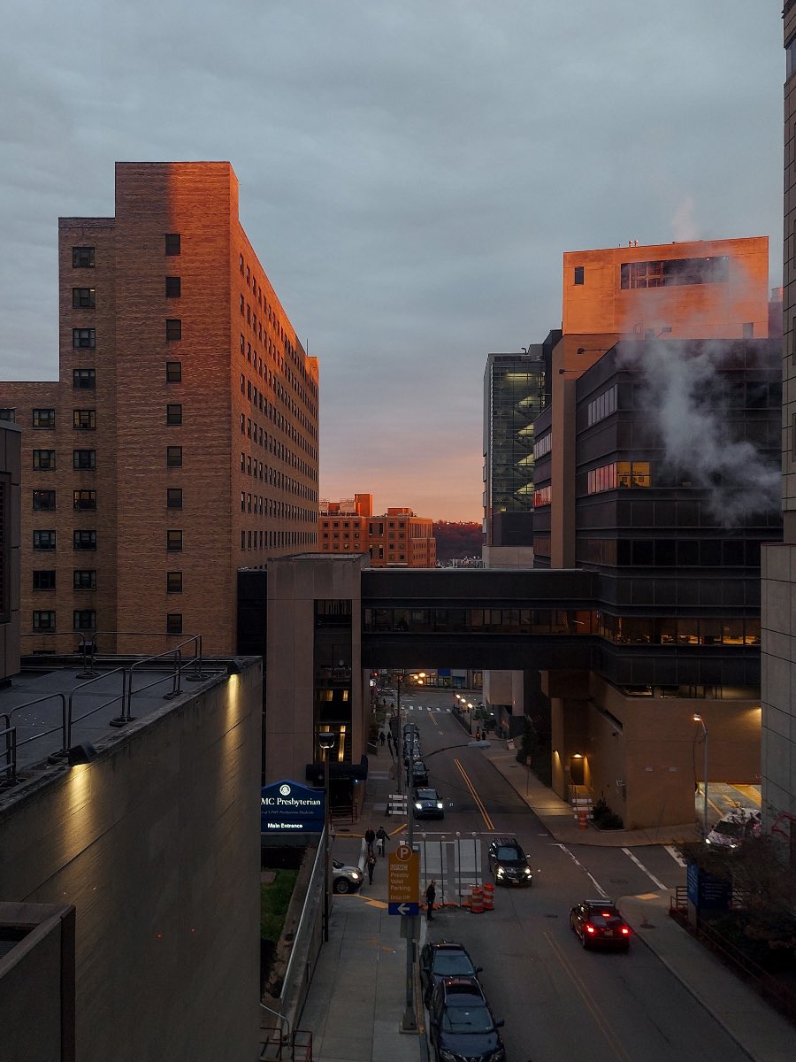upmcem's tweet photo. Views from the hospital walkway at
UPMC Presbyterian, the biggest hospital here in Pittsburgh and one of our two main trauma centers.
#PittEMresidents #OnePittEM #PittEMresidency #UPMCEM #UPMCEMresidency #JeepDoc #WellnessInEM #SteelCityEM #EMResidency #emergencymedicineresidency https://t.co/8qrvfGL4Te