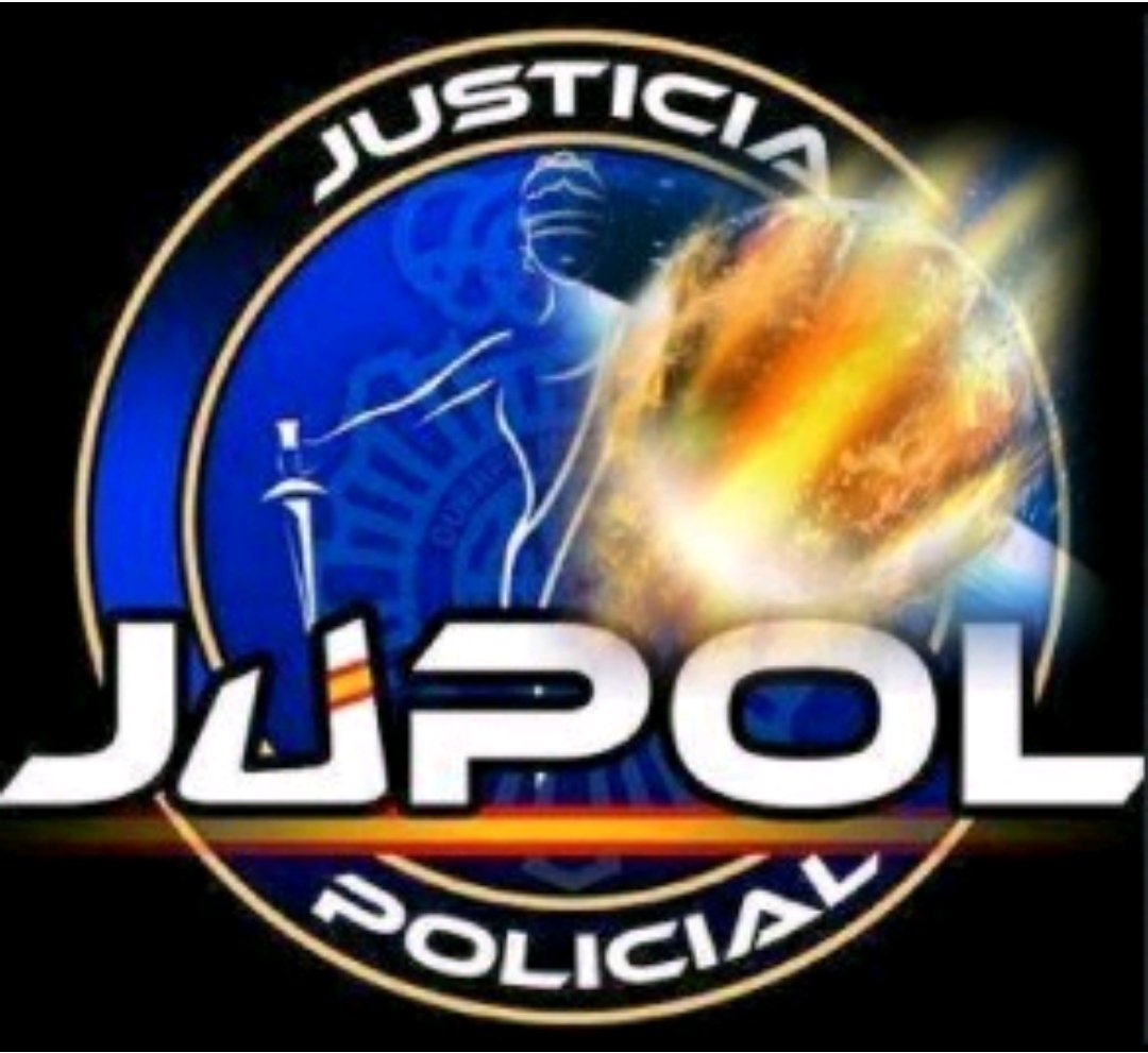 Absolutamente vergonzoso,absolutamente antihigiénico,que en la Comisaría de #Estepona l@s <a href="/policia/">Policía Nacional</a> tengan que compartir taquillas😡. Éste es el protocolo para evitar los contagios de Covid-19?🤔 Dónde está la privacidad?
Esto es lo que quiere <a href="/info_dgp/">Dirección General de la Policía</a> ?
<a href="/JupolNacional/">JUPOL</a> 
<a href="/jusapol/">jusapol</a>