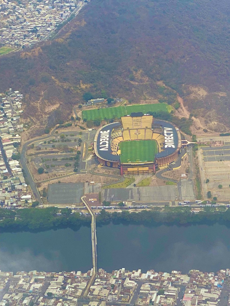 Que belleza de estadio, digna de una próxima final de libertadores. <a href="/BarcelonaSC/">BARCELONA S.C.</a>