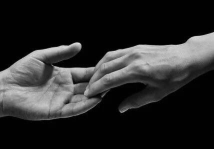 Odisealiterari4's tweet photo. Tras un viaje lento pero notorio,
En la ciudad del amor la pareja conoció el odio.
Pasando de la risa al llanto.
Queriéndose mucho, llorándose tanto.
(Antítesis) https://t.co/mJl3UjAnER
