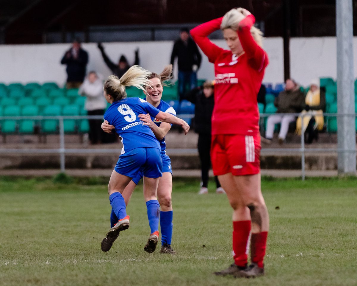 AdranLeagues's tweet photo. That 90+4’ winner feeling 🤩

@AbergavennyWFC | #GeneroAdranSouth https://t.co/MCrfpvtGeP
