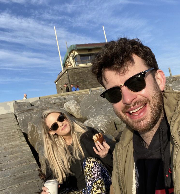 I think we’re a bit obsessed with West Clare 😂 Coffee and treats on the beach in the winter sun 👌🏻 #westclare #winterbreaks @SeanCremin_