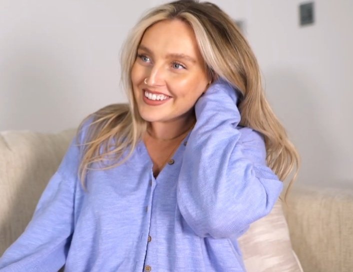 perriethinker's tweet photo. she looks so pretty https://t.co/KaBI2TzTcQ