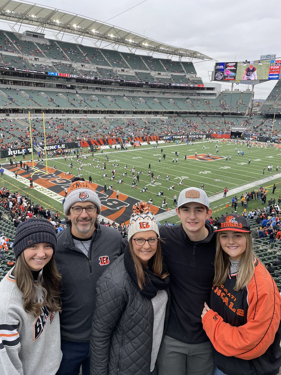 knottvascMD's tweet photo. #RuleTheJungle WHO DEY!!! 🐅 https://t.co/TG5noggP8w