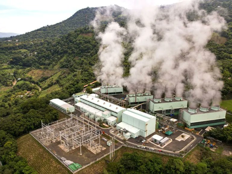 glenbenjamin's tweet image. DMEA is still struggling to recover from a devastating #cyberattack last month that took down 90% of its #internalsystems and caused 25 years of #historicdata to be #lost. In an update sent to customers this week @glenbenjamin @LANINFOTECH #cybercrime 
buff.ly/3xQZREs