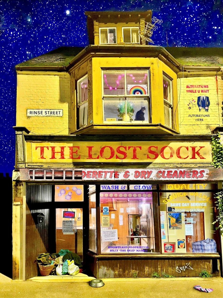 dbeattie22's tweet photo. ‘The Lost Sock’ #UrbanArt #UrbanLandscape #UrbanPhotography #Architecture #Laundry #Launderette @GrimArtGroup https://t.co/sJAD3Hwahk