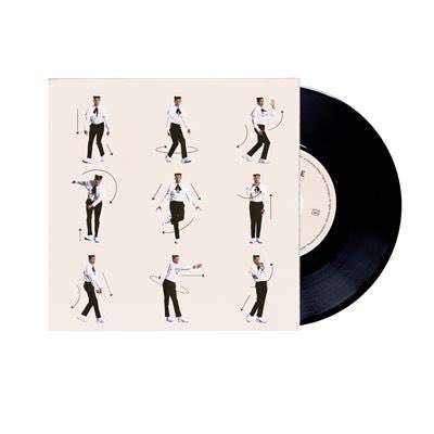 stromaeometre's tweet photo. #Santé ! À l’approche des fêtes de fin d’année, dansons au rythme sautillant du dernier hymne de @Stromae, disponible au format vinyle ! Et pour vous mettre l’eau à la bouche, on vous propose de gagner ce fameux 45 Tours…

RT + ❤️ pour tenter votre chance ! https://t.co/uC1Y4qIkT2