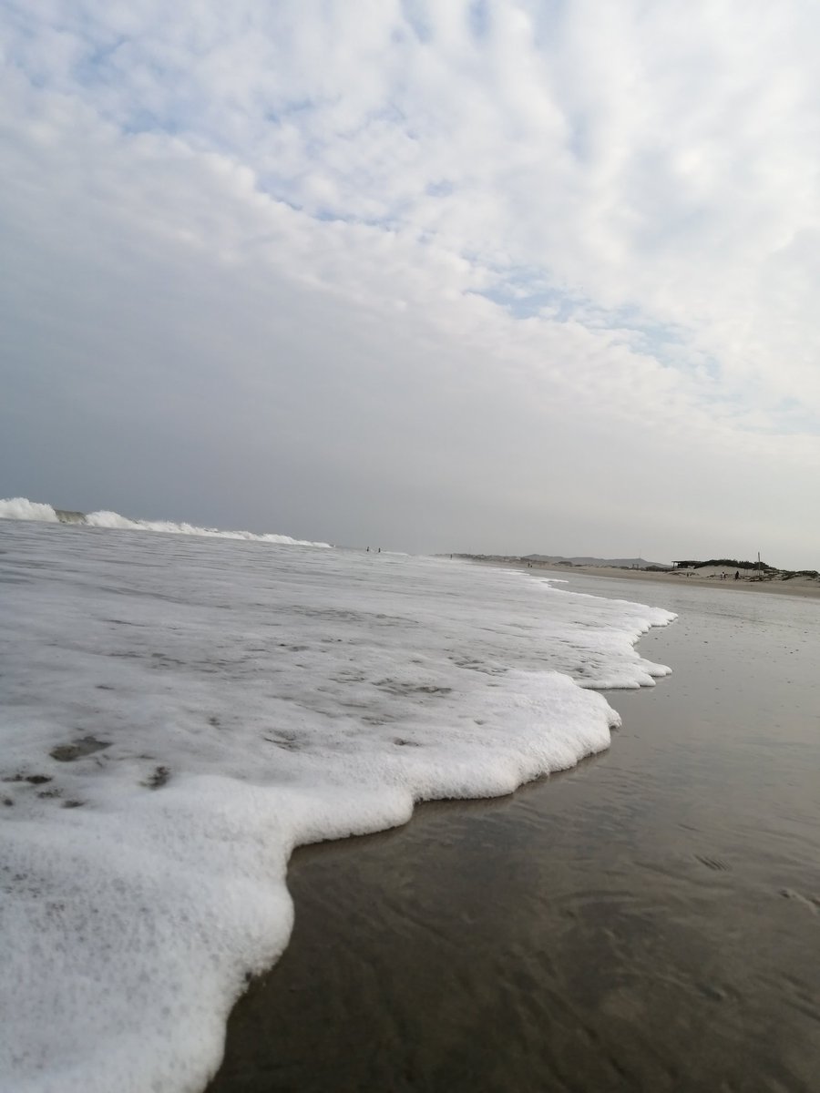 Gisly83's tweet photo. Prefiero no pensar, solo contemplar.
#relaxtime 🌊💜🤫 https://t.co/LzbbdWPuHV