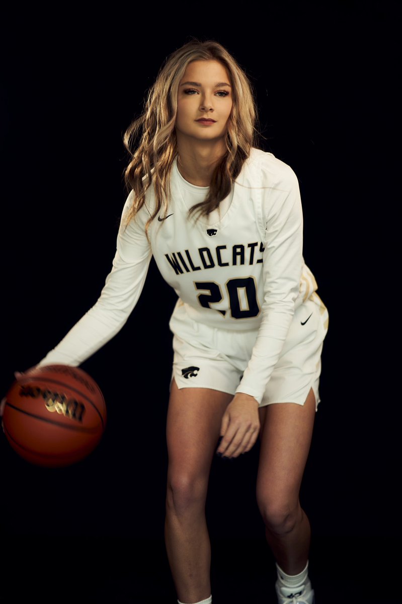 HannahGGibson24's tweet photo. year 3🥶 https://t.co/nkfBBPBhqH