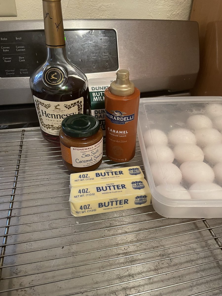 PuddasMaDee's tweet photo. Baking prep… Caramel Vanilla Hennessy cake loading. #orderup #qualityinput #qualityoutput #tahdahcakesbda🎂 https://t.co/2JvRrCu5yD
