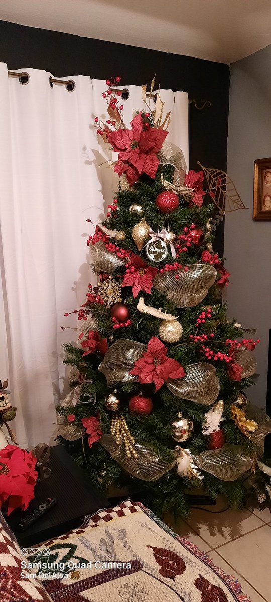 knitting_bear's tweet photo. Oh christmas tree.. oh christmas tree.. https://t.co/Jq2wq9j1nl