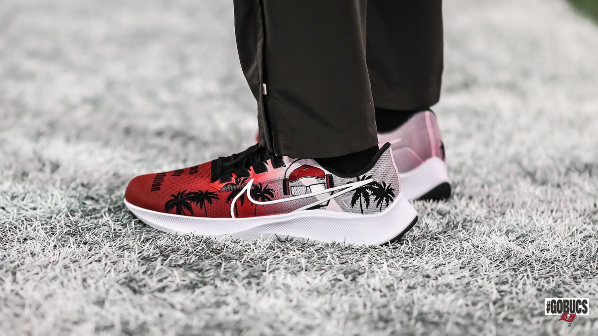 Buccaneers's tweet photo. 🙏👟 https://t.co/ud67wsQMQk
