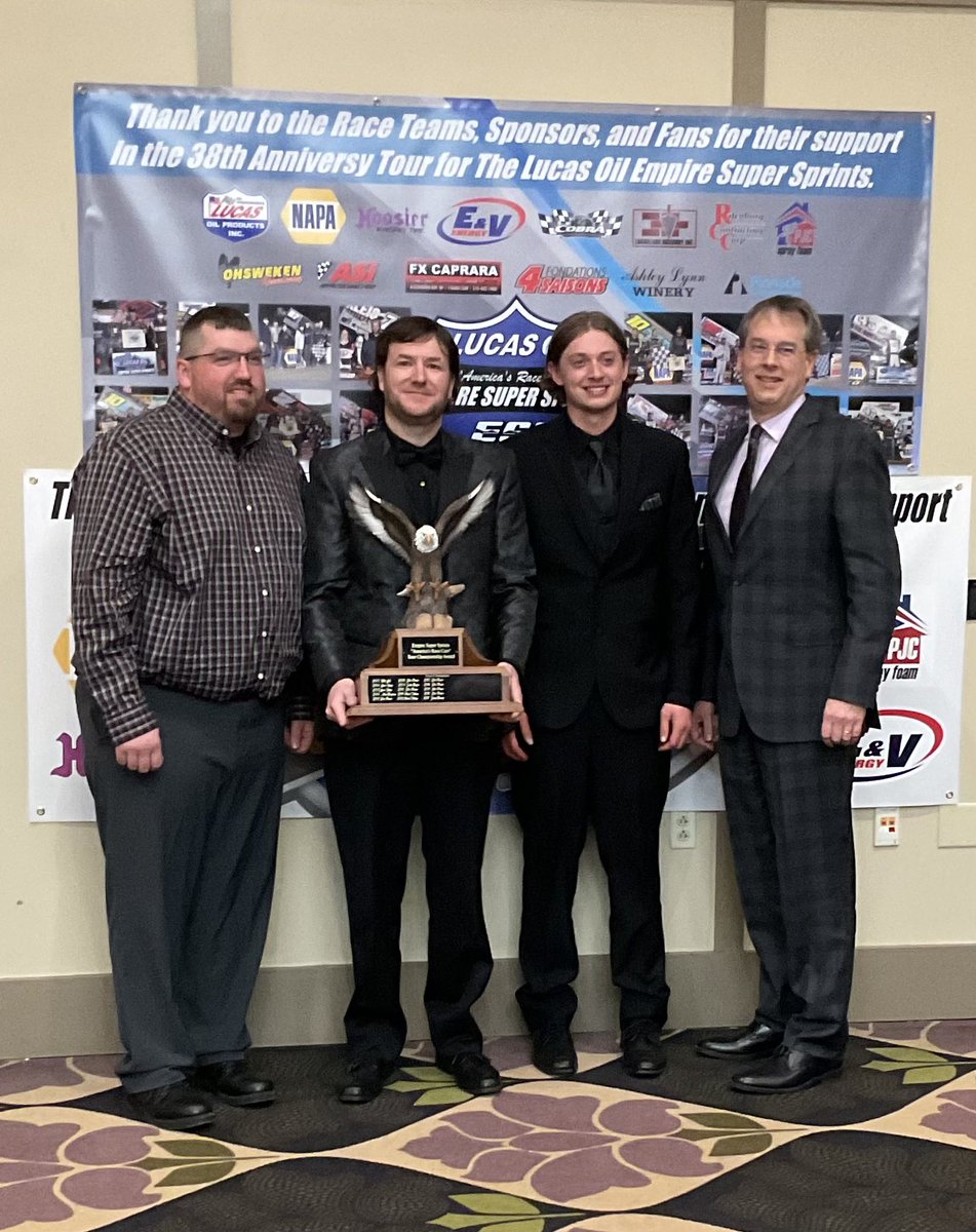 ESSprints's tweet photo. Jason Barney and crew celebrate their 2021 Empire Super Sprints Championship at last nights banquet.  Congrats to Rylin Turley after winning the Mechanic of the Year award. https://t.co/3o969lQN49