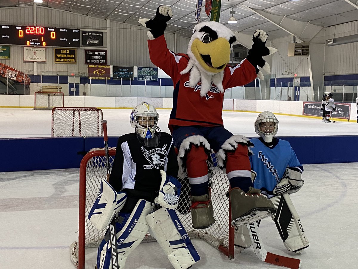 CapsYouthHockey's tweet photo. Fun-filled weekend at the #PVAHA 8U/10U Girls Jamboree! Loved to see players from different teams playing together and enjoying the game.
#ALLCAPS https://t.co/3buttLhv8q