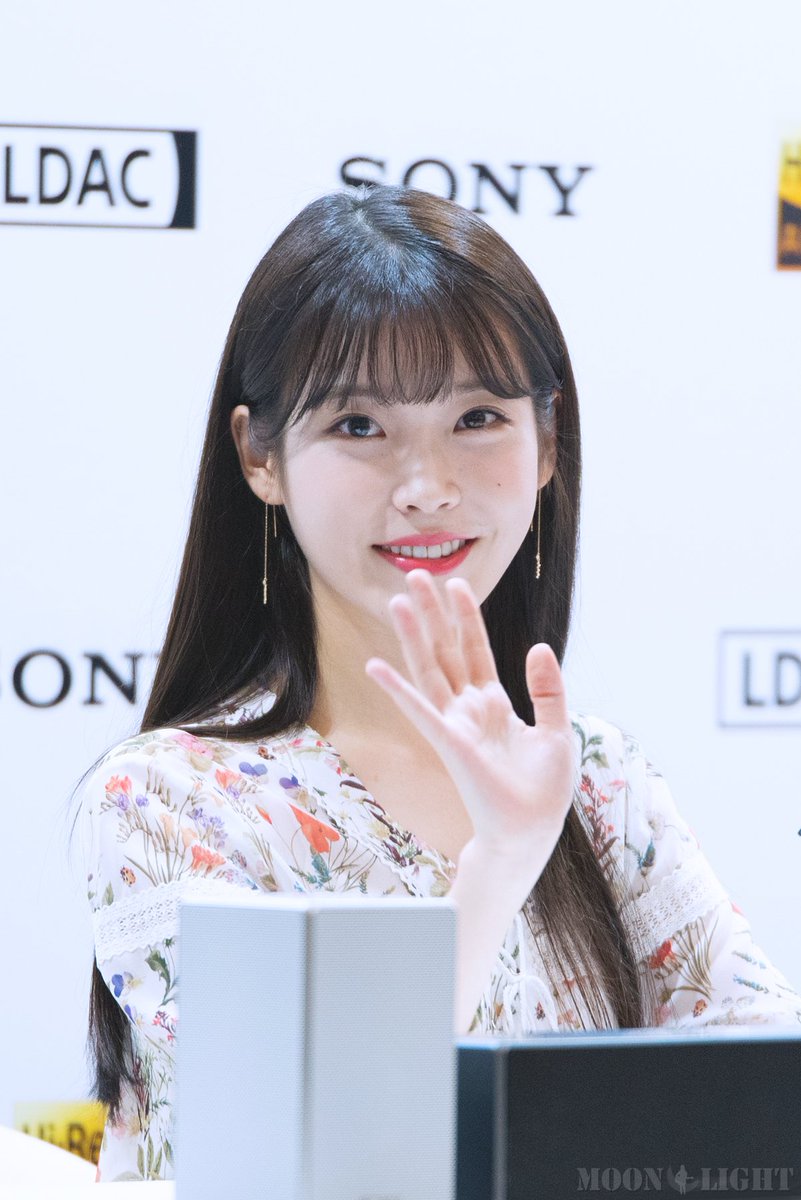 RDgirl27's tweet photo. Ha llegado el domingo de buena música, hoy estoy festejando a las gotitas bonitas y su primer año entre nosotros, muchas felicidades, soy fan @7Drops_twt 💕💕
#1Yw7Drops • #Stream7D
𝐏𝐫𝐢𝐧𝐜𝐞𝐬𝐬 𝐎𝐟 𝐅𝐥𝐨𝐰𝐞𝐫𝐬 🌸 #RINA
MY MUSIC PLAYLIST 🎶🎧 https://t.co/8pzNutP7C2