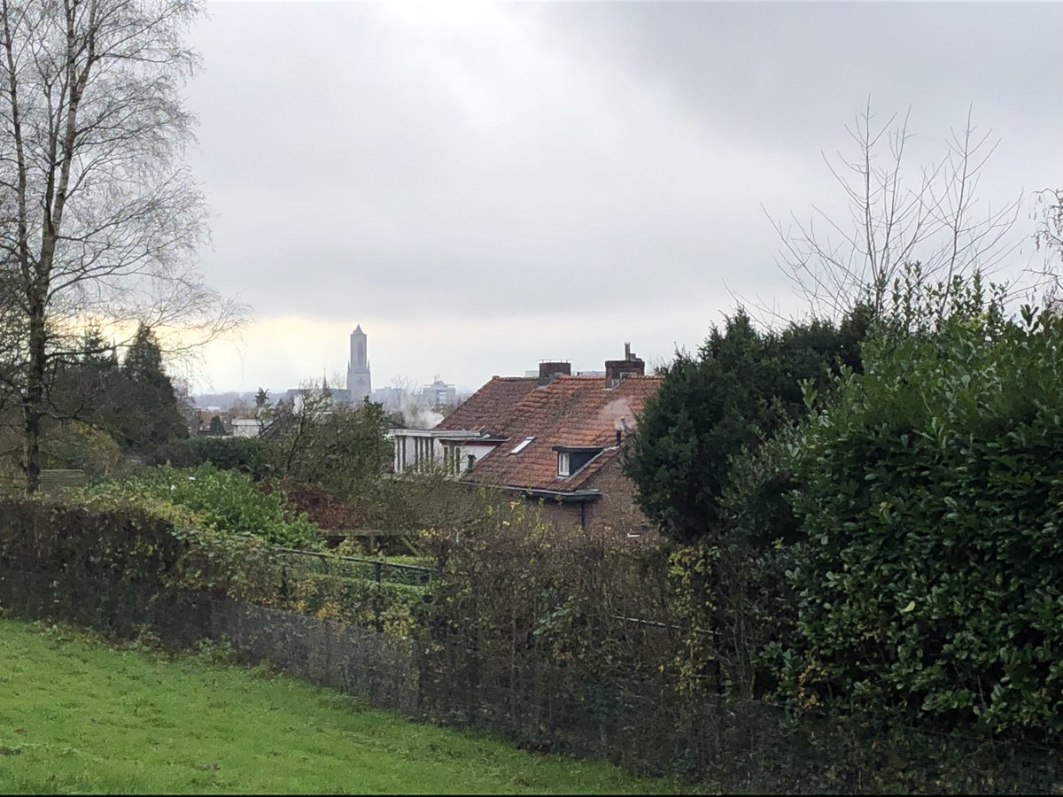 MichaelaPovel's tweet photo. Wandelend naar onze lunchafspraak inArnhem. Wat een mooie stukken en parken #Angerenstein en #Klarenbeek! https://t.co/YTRXnFoVsK