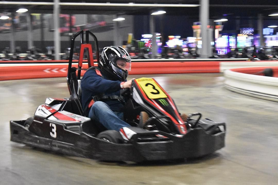 AccelerateSpeed's tweet image. Track tips!!!! Be sure to watch for oportunities to take tight turns and get ahead! Have any of your own track tips? Like this post, comment your tips and share with everyone who enjoys racing! #tracktips #acceleratespeed #acceleratespeedchicago #acceleratechicago #racewithus