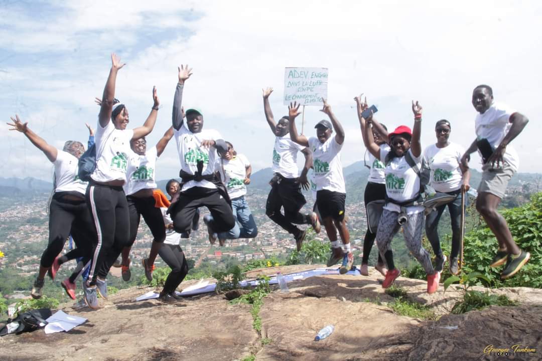 Volunteer one day, volunteer forever. <a href="/VNUCameroun/">VNU Cameroun</a> <a href="/UNFPACameroon/">UNFPA au Cameroun</a> <a href="/UNFPA_WCARO/">UNFPA WCARO</a> <a href="/SitiBOussein/">Siti Batoul Oussein</a> <a href="/adevcmr/">ADEV</a> 
#VolunteerNow 
#StopTalkingStartActing 
#16DaysofActivism
