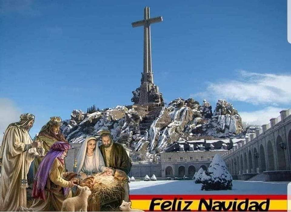 En Junio pensé que volvería pronto, tengo que continuar alejada por un poco mas, la salud manda, pero si os quiero desear a todas las personas de buena voluntad FELIZ NAVIDAD, con la esperanza que el 2022 nos libre de todos los MALOS.