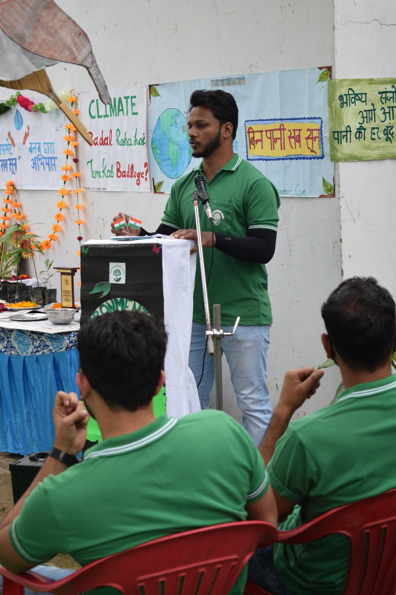 enclubmrt's tweet photo. क्लब ने गत 5 दिसंबर को अपना 'छठा स्थापना दिवस" मेरठ स्थित कार्यालय पर मनाया। जिसमें कार्यक्रम संचालन आयुष नंदा व दिव्यांशी पाराशर ने किया। क्लब उपाध्यक्ष गोविंद शर्मा ने सभी का स्वागत स्वागत भाषण देकर किया। इस अवसर पर क्लब के द्वारा चलाए रहे अभियानों से सभी को अवगत कराया गया। https://t.co/qHdNPmdOC7