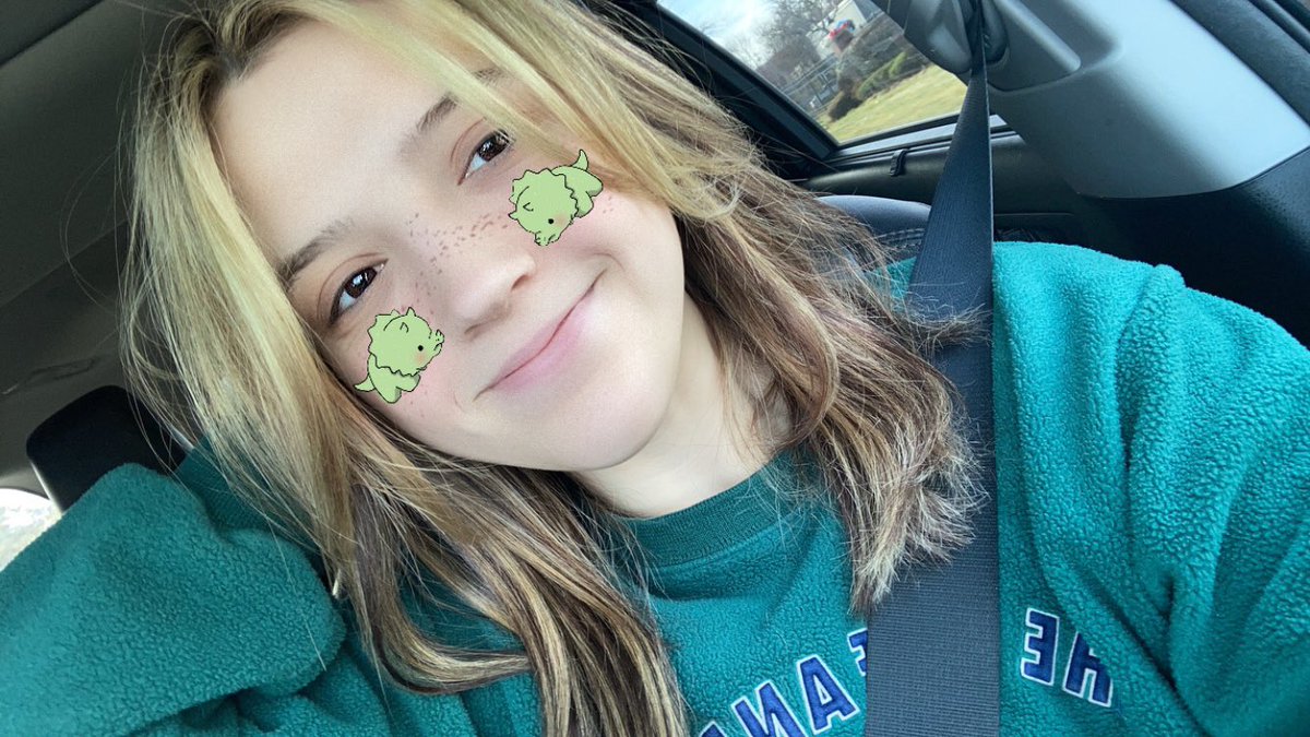 mommyhatakee's tweet photo. um... FRIENDS!! 🧸💚 https://t.co/sZ8E3lPkKE