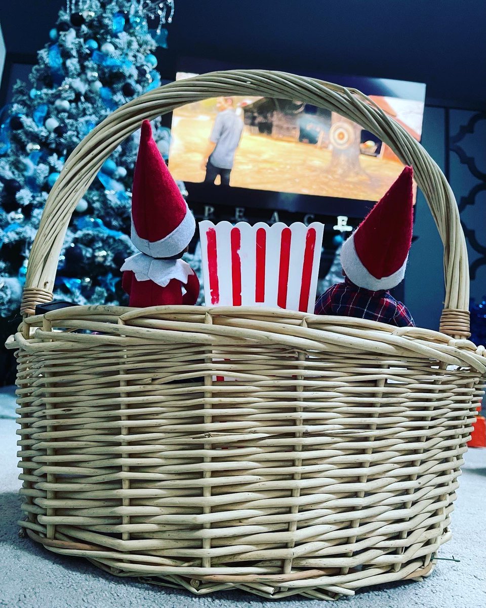 SymaChowdhry's tweet photo. Caught the elves having a movie night/sleeper! Can you guess which movie they watched?! #elfontheshelf #marcoelf #aidenelf #bellaelf #BAMelves https://t.co/acGvfUS0iU