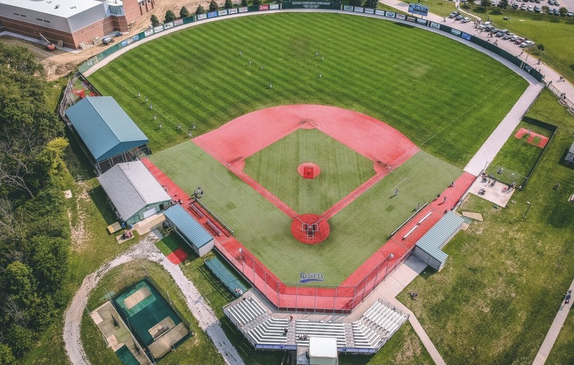 HoernerEli's tweet photo. I am very excited to announce my commitment to continue my baseball career @IowaWesternCC. I would like to thank my family, teammates, and coaches who have helped me along the way. 
@ReiverBaseball @GatewayBruins @FburgBaseball https://t.co/0x0CnlqCwD