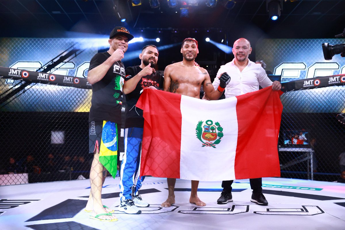 Jvalverdee's tweet photo. En lo que fue el combate estelar del #FFC48 anoche en México, el peruano Cristiano Estela venció vía TKO en el primer asalto al local Mauricio Otarola. https://t.co/7AyVZC0w7x