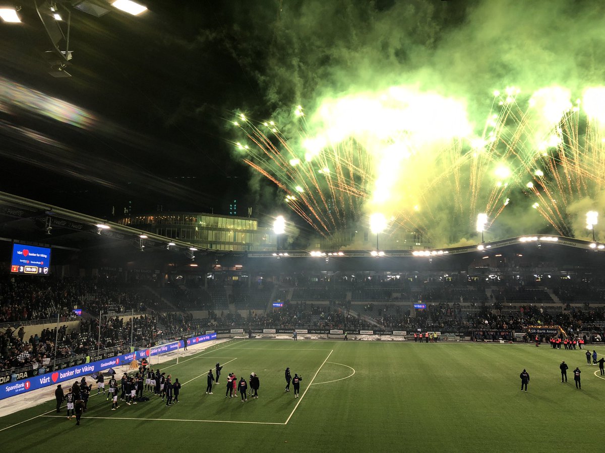 Øyvind K. Askeland (@oyvindask) on Twitter photo Takk for en nydelig hjemmesesong, <a href="/vikingfotball/">Viking Fotball</a>. Bare hjelp meg bittelitt nå med å sende meg en fornyingslenke (har ikke fått den), så har dere minst to abonnementer i boks i 2022! Takk for en nydelig hjemmesesong, <a href="/vikingfotball/">Viking Fotball</a>. Bare hjelp meg bittelitt nå med å sende meg en fornyingslenke (har ikke fått den), så har dere minst to abonnementer i boks i 2022!