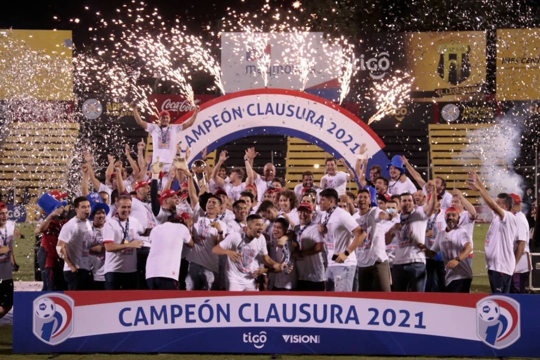 DECIME CAMPEÓN 😌❤️💙🏆

El poderoso #CiclónDeBarrioObrero 🌪️ es el nuevo monarca 👑 del #FútbolParaguayo ⚽🇵🇾

<a href="/CCP1912oficial/">Club Cerro Porteño</a> suma la Copa del #TorneoClausura2021 a su vitrina 🏆