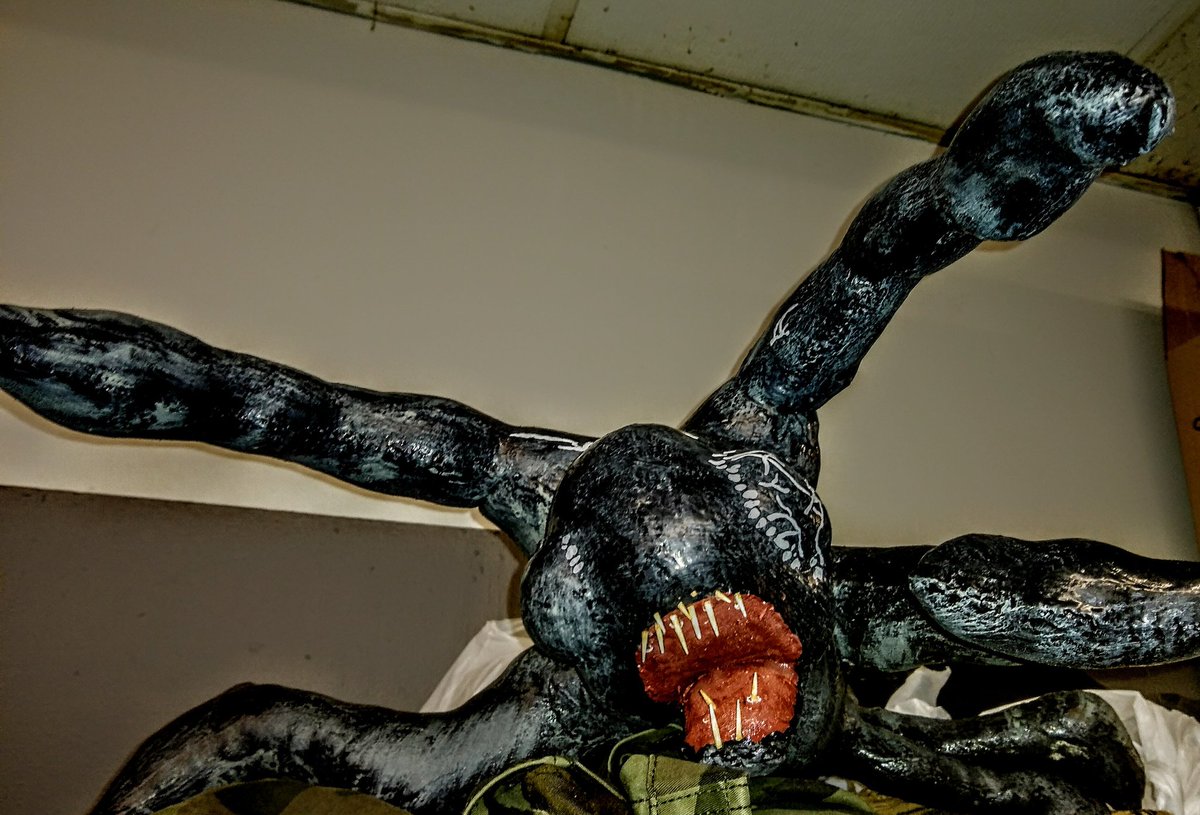 AntiHeroZemm's tweet image. I love adding details