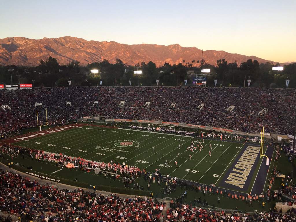 OhioStAthletics's tweet photo. 🌄 It is a sight to see! Stay tuned for game and ticket information for the 108th @rosebowlgame coming soon #GoBucks https://t.co/xf3xr5spPe