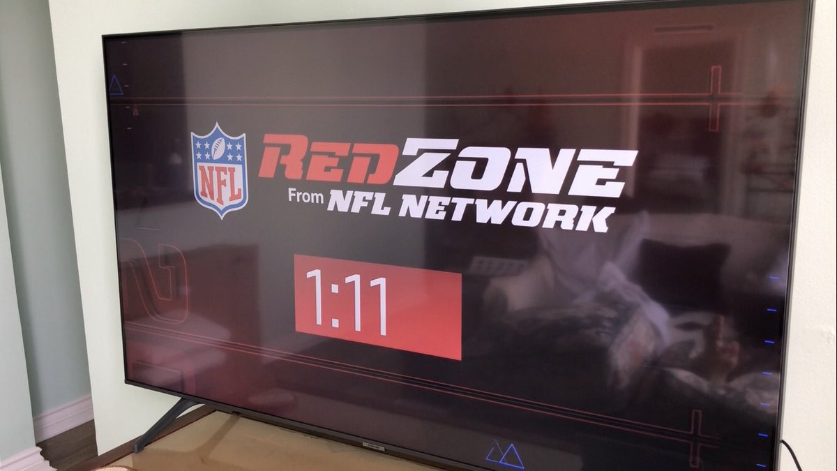 sparklynnrose's tweet photo. @ScottHanson For the love of God, please explain to your graphics department about FIXED WIDTH FONTS. #NFLRedZone #EyeTwitch #EveryFreakingWeek https://t.co/FoR0jQl0Cm