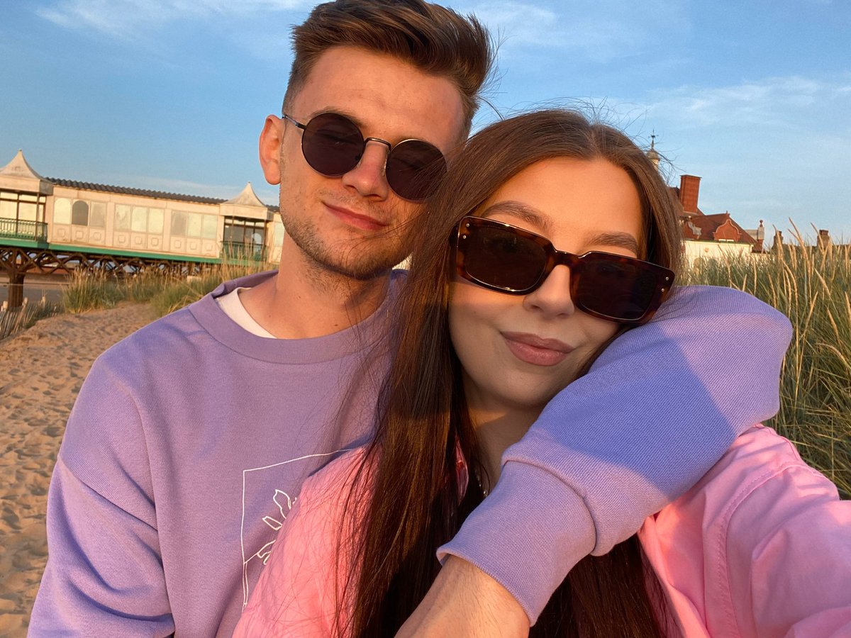 itsleanneex's tweet photo. happy birthday angel, you’ll forever be my biggest blessing. i love you so much🤍🤍 https://t.co/HQsHEPZTRt