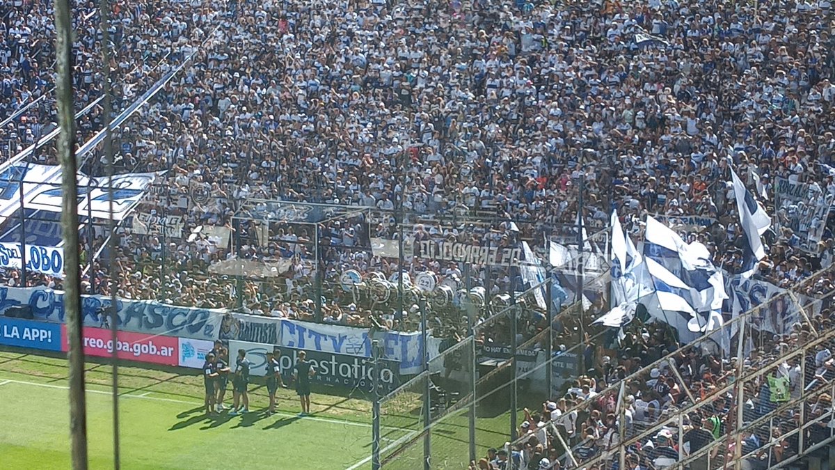 smravenna's tweet photo. #GELP No cabe un alfiler... https://t.co/pKbR3SRmxw