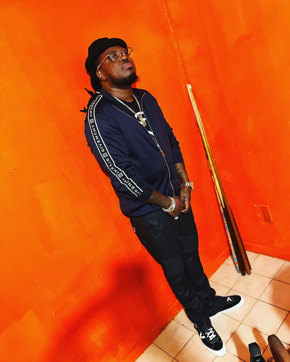 BangDatFye's tweet image. Bible On The Dash…Pistol On The Seat…Right In The Trenches Is Where U Kan Find Me ‼️   ~ShootaElGuapo~