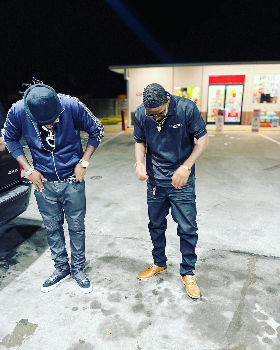 BangDatFye's tweet image. Bible On The Dash…Pistol On The Seat…Right In The Trenches Is Where U Kan Find Me ‼️   ~ShootaElGuapo~