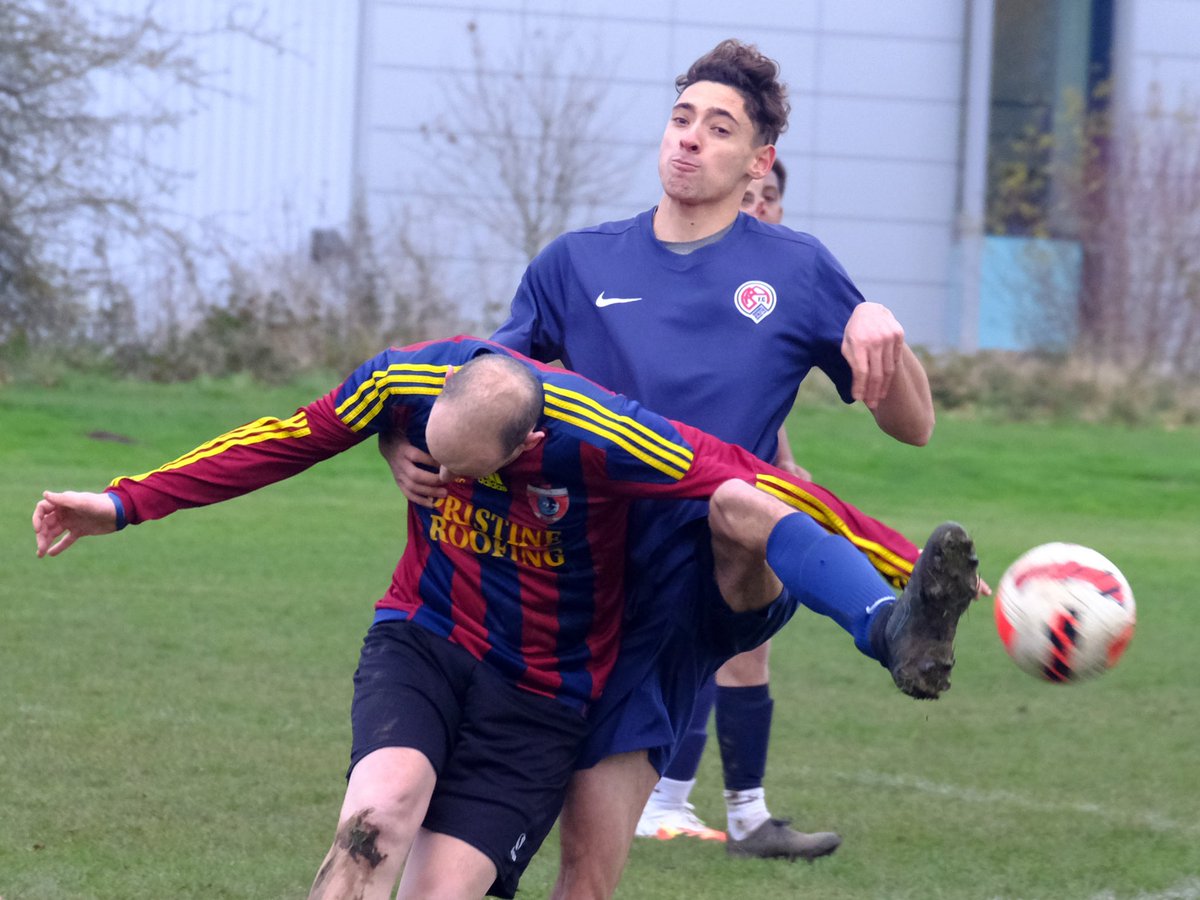 <a href="/bracknellsunday/">Bracknell Sunday League</a> Div 4 action from this morning featuring <a href="/B_AthleticFC/">Bracknell Athletic FC</a> Reserves versus <a href="/BracknellTitans/">BRACKNELL TITANS .F.C.</a>. More at contentello.com <a href="/fiberkshire/">Football in Berkshire</a> <a href="/WokinghamSport/">Sport.Today</a>