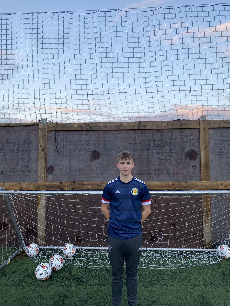 _FinishingTouch's tweet photo. What a day today☀️⚽️

Delighted to have Aidan back in after an injury lay off! Top work too from Reece, James, Braedon and David👏🏻 https://t.co/fdAQ8nXnfv