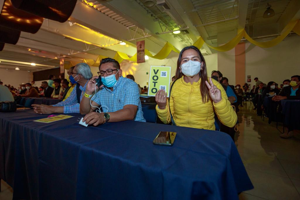 Segundo día del Congreso Nacional del #PRDSocialDemocrata 
Plenaria de votación de los estatutos, principios y programa del partido.
#PRDPorLaGente 
#CongresoPRD