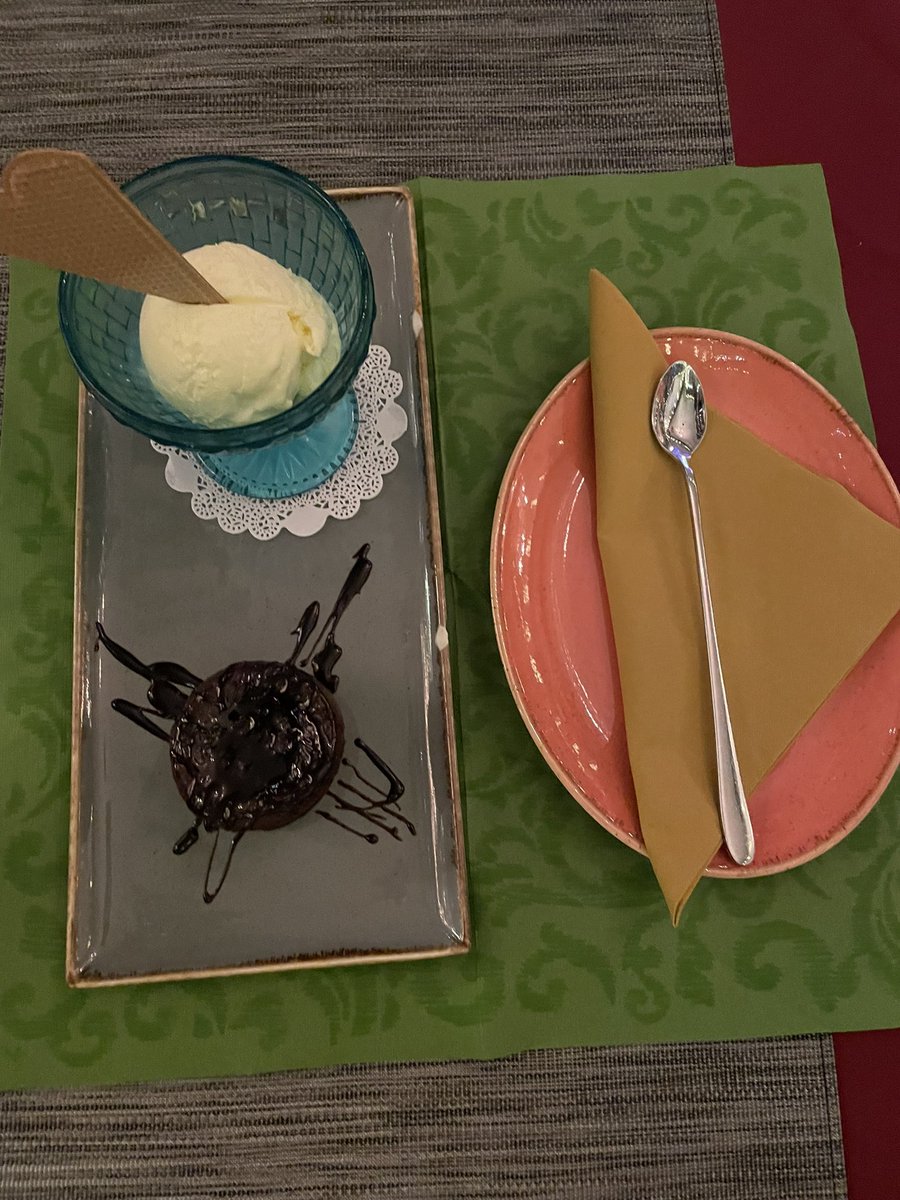 levittpt's tweet photo. Thanks @HillTamarind for a great Xmas Meal 🎅🎄😎😍😋 x #Switzerland #Zurich #Oerlikon #yummy #Foodie https://t.co/u9MRculTRy
