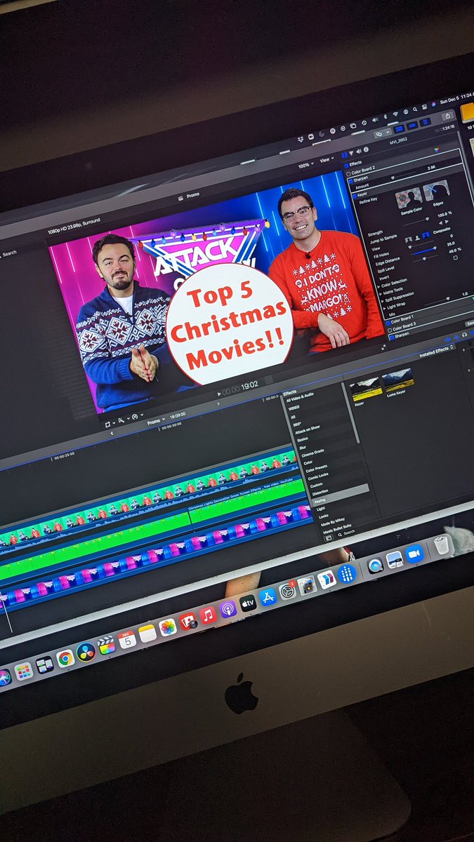attackonshow's tweet photo. Coming soon!
#podcast #YouTube #mpods #movies #Christmas #sundayvibes #ComingSoon #December https://t.co/zspOk2KdWn
